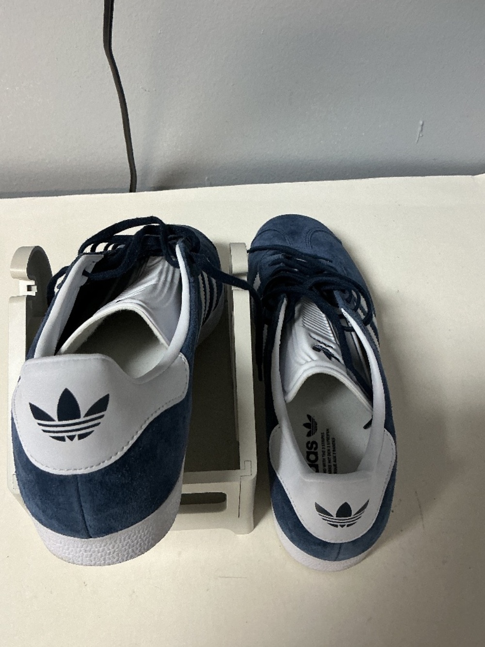 Adidas Gazelle Shoes Men’s Size 11 Blue Suede Low Top Casual Sneakers - Picture 4 of 7